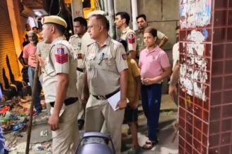सीलमपुर में महिला की गला रेतकर हत्या, पति पर आरोप; वारदात के बाद फरार