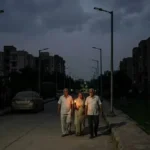 वैशाली में छह महीने से खराब स्ट्रीट लाइटें, अंधेरे में गुजर रही रातें