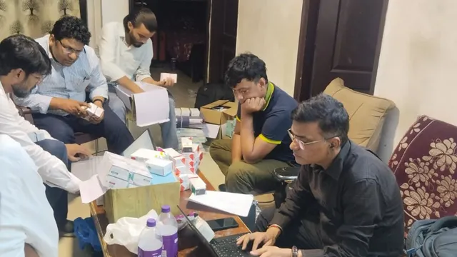 नोएडा की सोसायटी में छापा, दो करोड़ की कैंसर रोधी दवाएं बरामद