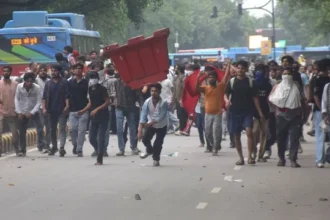 दिल्ली पुलिस का बड़ा अभियान, 989 आपराधिक रिकॉर्ड वालों की तलाश में जुटीं 20 टीमें