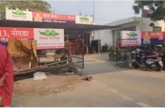 नोएडा में तेज रफ्तार कार का कहर, युवक की दर्दनाक मौत