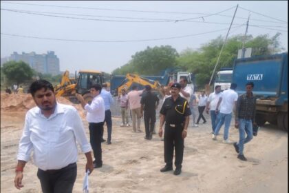 यमुना एक्सप्रेसवे की ग्रीन बेल्ट से अतिक्रमण हटाया