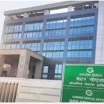 ग्रेटर नोएडा में 6 साल के बच्चे की मौत के बाद बड़ी कार्रवाई, तीन अधिकारियों पर गिरी गाज