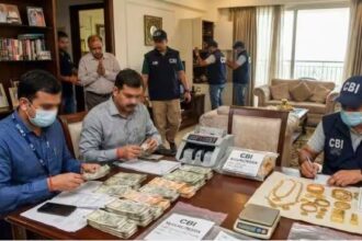 नोएडा में 5 लाख की रिश्वत लेते धरा गया PSU का अफसर, CBI की दिल्ली-NCR में ताबड़तोड़ छापेमारी!