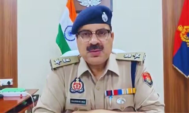 ड्यूटी में लापरवाही पर नोएडा पुलिस का एक्शन, चौकी प्रभारी समेत चार पुलिसकर्मी निलंबित