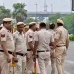 नोएडा से दिल्ली जाने वालों की बढ़ी मुश्किलें, बॉर्डर पर चेकिंग के चलते ट्रैफिक रेंगता रहा