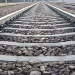 गाजियाबाद-नई दिल्ली रेलखंड पर मालगाड़ी बेपटरी, 53 ट्रेनों का संचालन प्रभावित