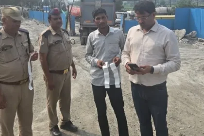 नोएडा में ओवरलोडिंग पर बड़ी कार्रवाई, 7 ट्रक-डंपर सीज, 8.5 लाख रुपये जुर्माना वसूला