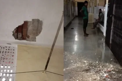 गाजियाबाद एमएमजी अस्पताल की जर्जर छत बनी खतरा, बारिश में फिर गिरा प्लास्टर