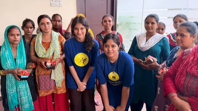 नोएडा सोसायटी में महिला कर्मियों के लिए अनूठी पहल