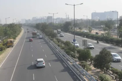 UP ट्रेड शो से पहले ग्रेटर नोएडा चमकेगा, एक्सप्रेसवे और परी चौक की हरियाली पर खर्च होंगे 1.65 करोड़