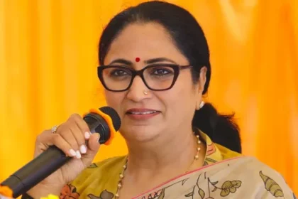 मुख्यमंत्री Rekha Gupta ने बाहरी दिल्ली में विकास कार्यों का लिया जायजा