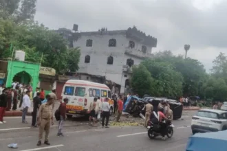 नोएडा में रॉन्ग साइड से आई स्कॉर्पियो बनी काल, भीषण हादसे में 2 की मौत