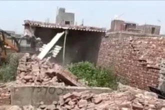 लोनी में GDA का बुलडोजर, 20 हजार वर्गमीटर में विकसित हो रही अवैध कॉलोनी ध्वस्त