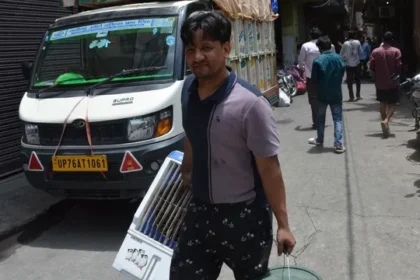 नोएडा PG अग्निकांड: आंखों के सामने मौत का मंजर, 200 लोगों ने दहशत में गुजारी रात