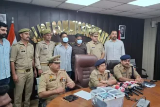 नोएडा में मेट्रो स्टेशनों पर मोबाइल चोरी करने वाले दो बदमाश गिरफ्तार, 49 फोन बरामद