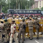 क्या विफल हुआ संसद मार्च? युवाओं की आवाज के जवाब में मिले आंसू गैस के गोले और लाठियां