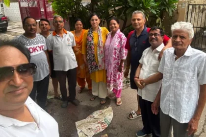 वसुंधरा में सीवरयुक्त पानी भरने से नाराज लोग जाएंगे एनजीटी, नगर निगम पर उठाए सवाल