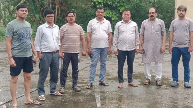 गंगाजल आपूर्ति में दिक्कत से नाराज वैशाली के लोगों का प्रदर्शन