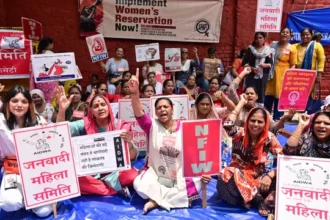 36 दिन बाद फिर लौटी जंतर-मंतर की रौनक, बाजारों ने ली राहत की सांस