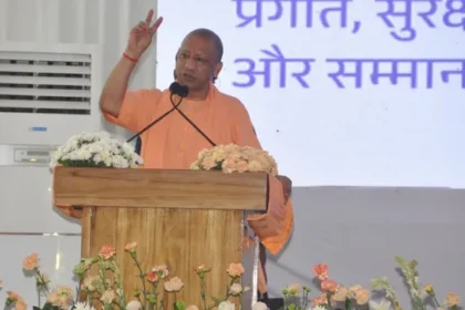 मुरादनगर में गरजे योगी, बोले- आस्था के मार्ग को अब कोई नहीं रोक सकता