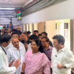 सीएम रेखा गुप्ता ने एलबीएस अस्पताल का किया औचक निरीक्षण, मरीजों से लिया स्वास्थ्य सेवाओं का फीडबैक