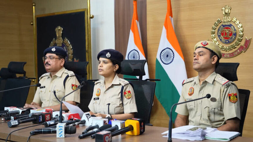 दिल्ली का मोस्ट वांटेड वसीम अकरम उर्फ लंबू गिरफ्तार, 118 आपराधिक मामलों में रहा है आरोपी