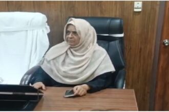 डासना नगर पंचायत कार्यालय के महिला शौचालय में कैमरा लगाने का आरोप, पुलिस से शिकायत
