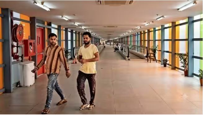 नोएडा वालों के लिए बड़ी राहत, आज से खुला 480 मीटर लंबा स्काईवॉक