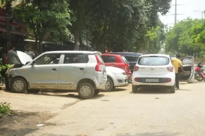 इंदिरापुरम में अतिक्रमण का जाल, फुटपाथ घिरे और सड़कों पर बढ़ा जाम