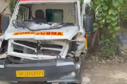 एंबुलेंस की टक्कर से खंडित हुई कांवड़, मुरादनगर में कांवड़ियों का हंगामा; दिल्ली-मेरठ मार्ग जाम
