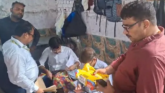 गाजियाबाद में दो टोफू फैक्ट्रियों पर छापा, गंदगी के बीच मिला नॉन-फूड ग्रेड एसिटिक एसिड
