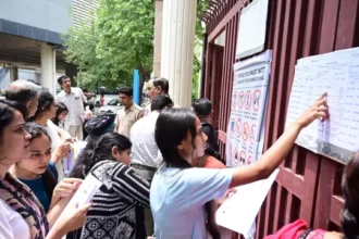 NEET पेपर लीक मामले में CBI की 20 हजार पन्नों की चार्जशीट पर कोर्ट ने लिया संज्ञान, 13 आरोपितों पर चलेगा केस