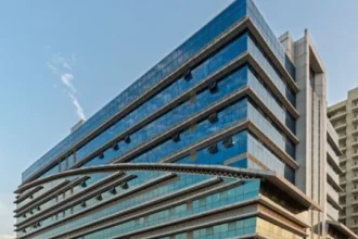 नोएडा जिला अस्पताल में 17 स्वास्थ्यकर्मियों की भर्ती में घोटाला, NHM ने मांगा स्पष्टीकरण, वेतन रोका