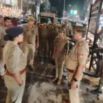 रक्षाबंधन पर गाजियाबाद में कड़ा सुरक्षा पहरा, बाजारों से मेट्रो स्टेशन तक पुलिस की गश्त
