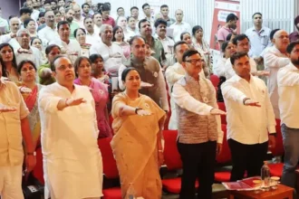 टीबी मुक्त दिल्ली अभियान तेज, सीएम रेखा गुप्ता ने जनप्रतिनिधियों से निक्षय मित्र बनने की अपील की