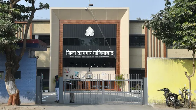 रक्षाबंधन पर डासना जेल में होगी खुली मिलाई, बहनें बांध सकेंगी भाइयों को राखी