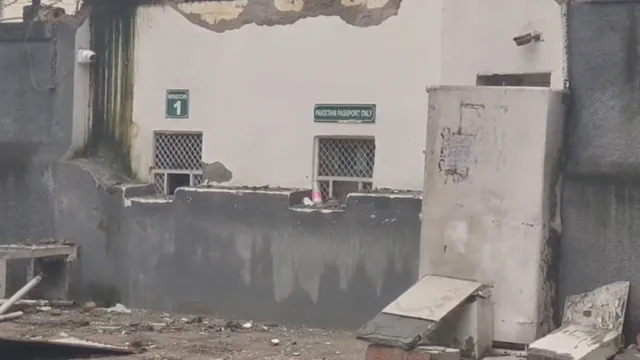 भारत का जवाबी कदम! पाकिस्तान हाई कमीशन के बाहर बैरिकेड-बोलार्ड हटाए