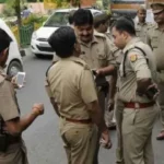 ‘मेरा फोन छीन लिया, मेरे ऊपर बैठा’, ग्रेटर नोएडा की सोसायटी में छात्रा ने मेंटेनेंस स्टाफ पर लगाया आरोप