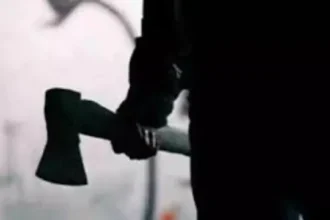 ग्रेटर नोएडा में चचेरे भाई ने कुल्हाड़ी से की युवक की हत्या, वारदात के बाद फरार