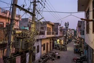 200 करोड़ खर्च करने के बाद भी रोज 2 करोड़ की बिजली चोरी! साहिबाबाद और जिलेभर में विद्युत निगम बेबस