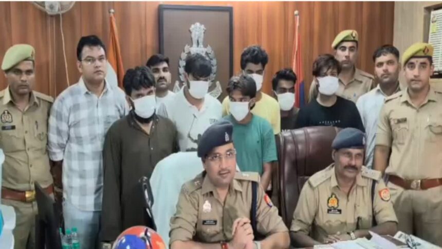 ग्रेटर नोएडा में मोबाइल चोरी गिरोह का पर्दाफाश, 6 गिरफ्तार; 50 लाख के 154 फोन बरामद