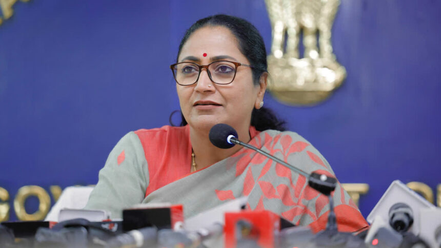 रेखा गुप्ता सरकार का बड़ा कदम, दिल्ली के सभी 39 सब-डिवीजन में तैनात किए गए उप-रजिस्ट्रार