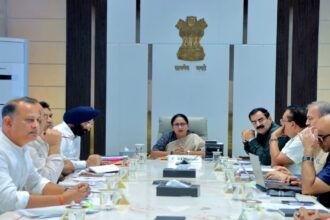 Delhi Anti-Liquor Drive: सीएम रेखा गुप्ता का बड़ा बयान— अवैध शराब पर ‘जीरो टॉलरेंस’ की नीति, नई आबकारी नीति पर काम जारी