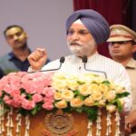 दिल्ली में महिला सुरक्षा के लिए बनेगी विशेष ‘पिंक फोर्स’: LG तरनजीत सिंह संधू ने दिए निर्देश, मेट्रो स्टेशन और कॉलेजों में होगी तैनाती