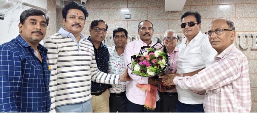 वरिष्ठ पत्रकार जेपी सिंह के जन्मदिन पर उमड़ा शुभकामनाओं का सैलाब, पत्रकारिता जगत ने की उज्ज्वल भविष्य की कामना