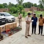 फतेहपुर बेरी फार्म हाउस पार्टी पर एक्साइज विभाग का छापा: 10 लाख की अवैध शराब जब्त, 5 तस्कर गिरफ्तार