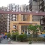 LA Residentia फ्लैट खरीदारों के लिए राहत की खबर: इलाहाबाद हाईकोर्ट का GNIDA को निर्देश, 3 महीने में लें रजिस्ट्री पर फैसला
