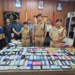 ग्रेटर नोएडा: सर्विलांस सेल ने 104 गुम मोबाइल बरामद कर मालिकों को लौटाए, लोगों ने जताया आभार