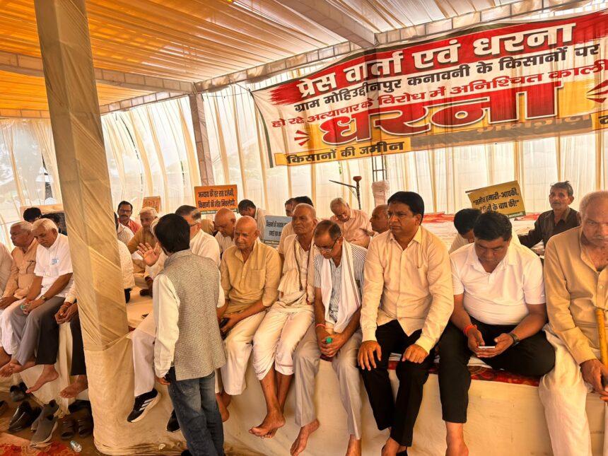 कनावनी किसानों का धरना 26 वें दिन भी जारी, मांगें नहीं मानीं तो रविवार को जलसमाधि लेने का ऐलान